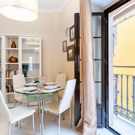 Apartment Puente Y Pellon By Thegoodtourist Sevilla